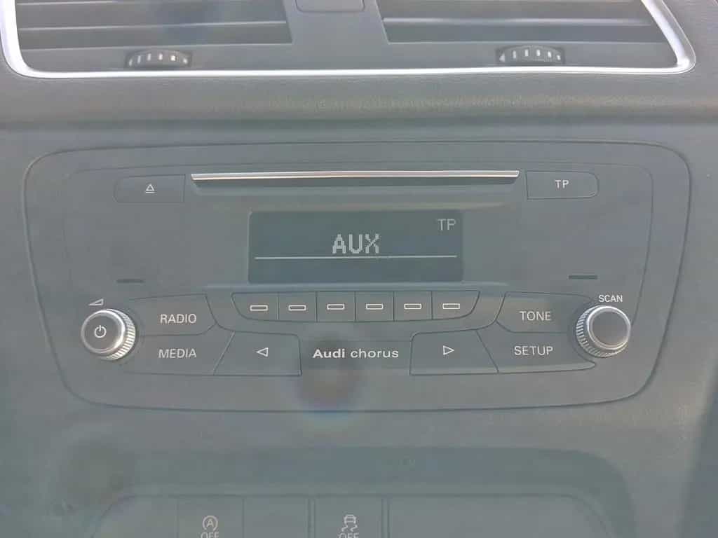Audi Q3 2,0l TFSI quattro 03/2013-photo-15