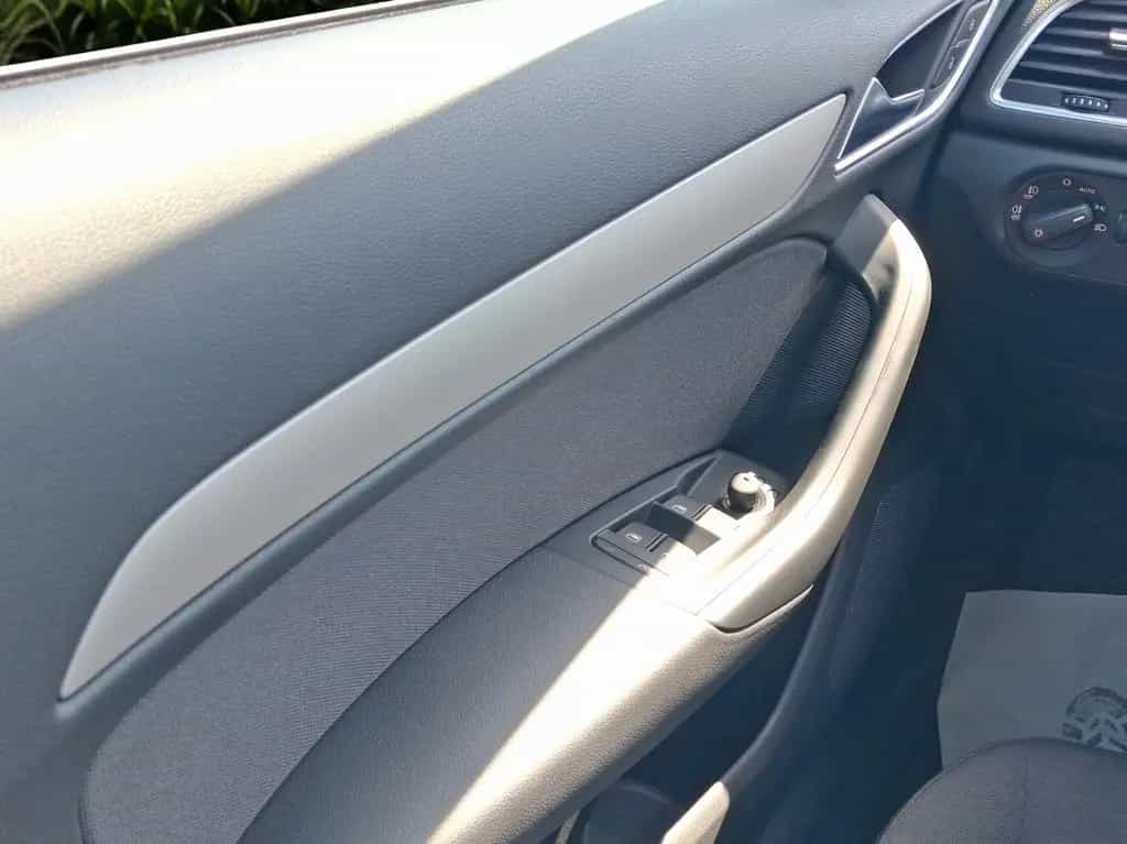 Audi Q3 2,0l TFSI quattro 03/2013-photo-19