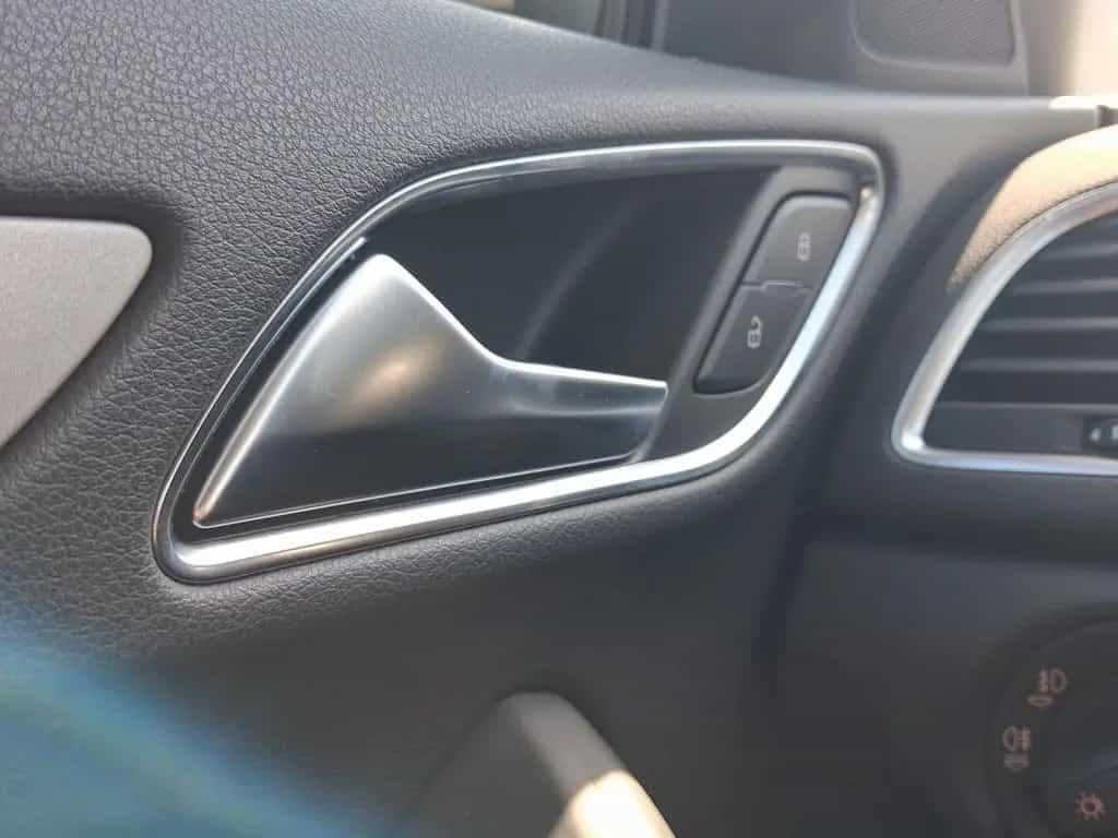 Audi Q3 2,0l TFSI quattro 03/2013-photo-20