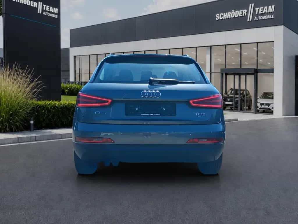 Audi Q3 2,0l TFSI quattro 03/2013-photo-4