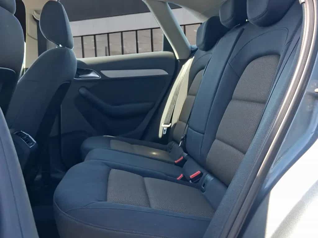 Audi Q3 2,0l TFSI quattro 03/2013-photo-6