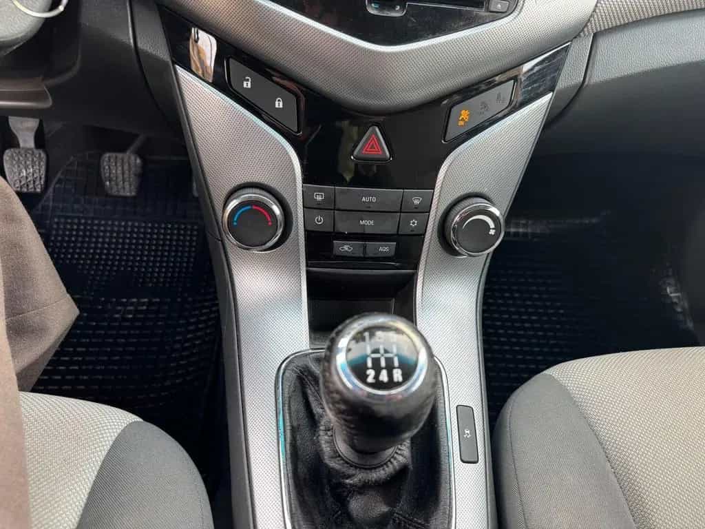 Chevrolet Cruze 2.0 Diesel 150CV 04/2010-photo-9