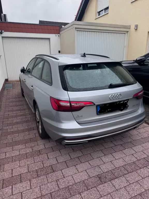 Audi A4 Avant S tronic 05/2021-photo-1