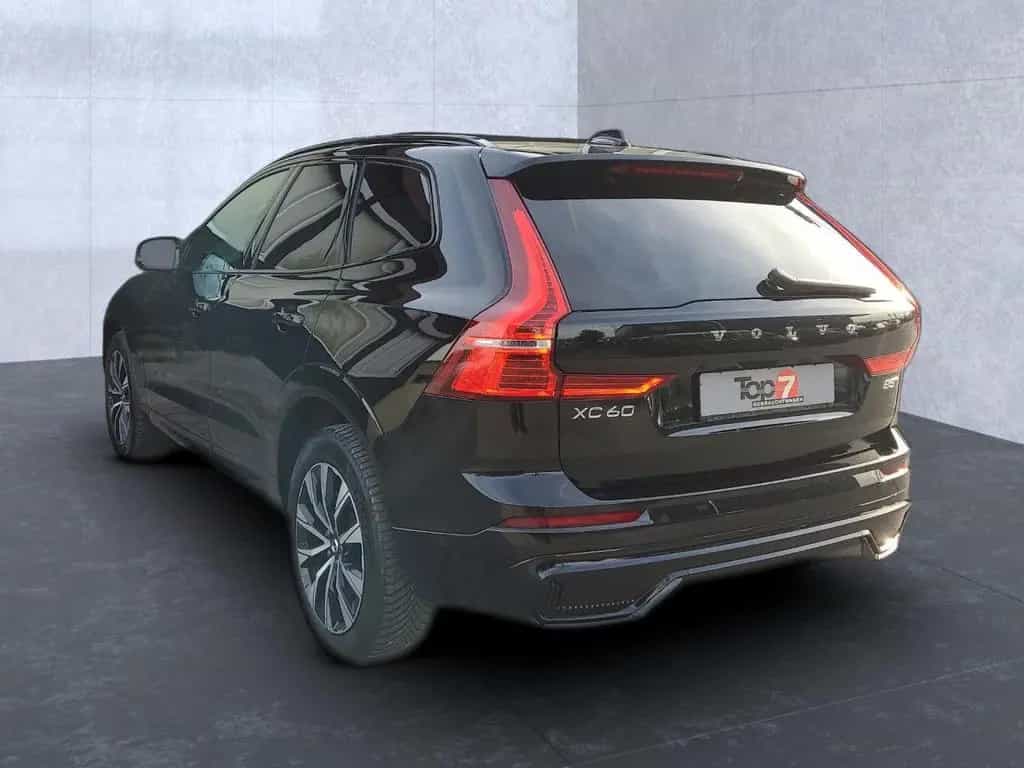 Volvo XC 60 Plus Dark AWD Bluetooth LED Klima 02/2025-photo-1