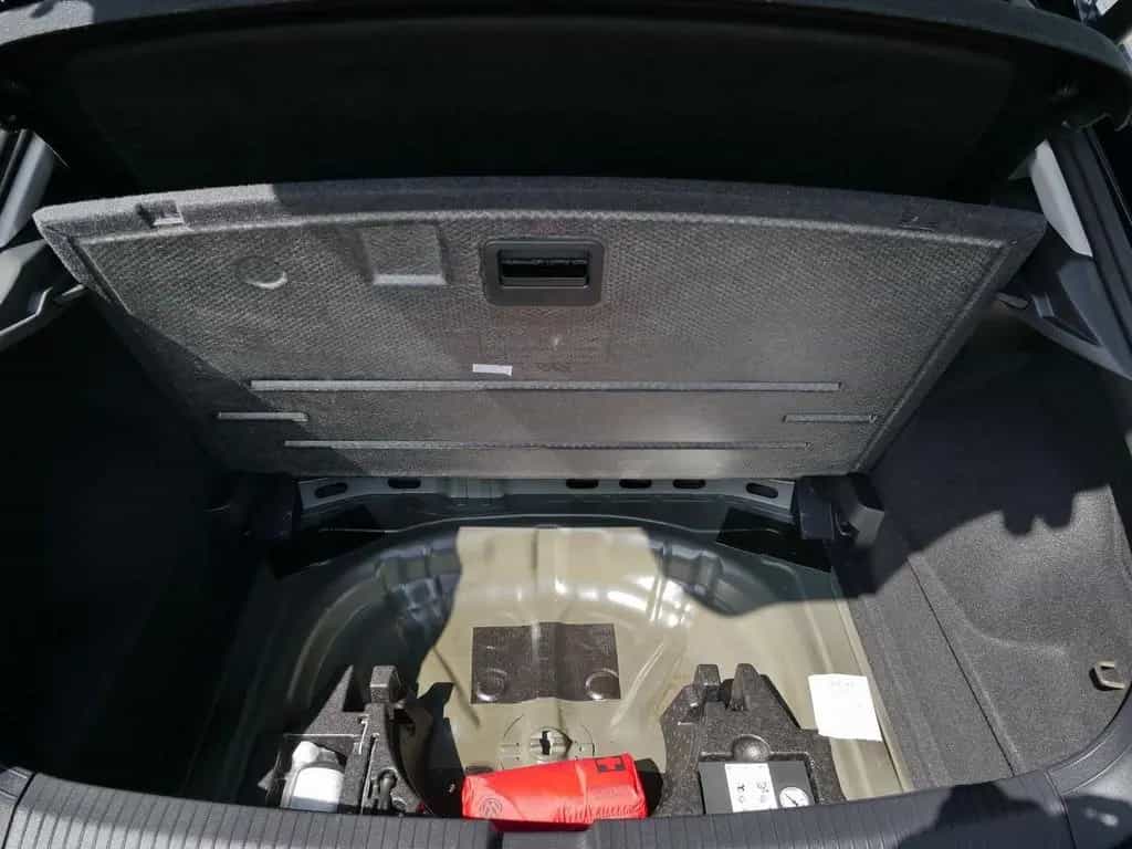 Volkswagen T-Roc 1.5 TSI Style IQ.DRIVE*AppConnect*Standh. 01/2020-photo-21