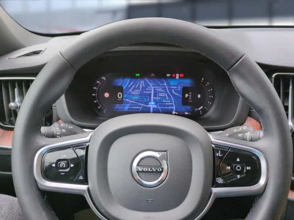 Volvo XC 60 Ultimate Dark AWD 03/2023-photo-13