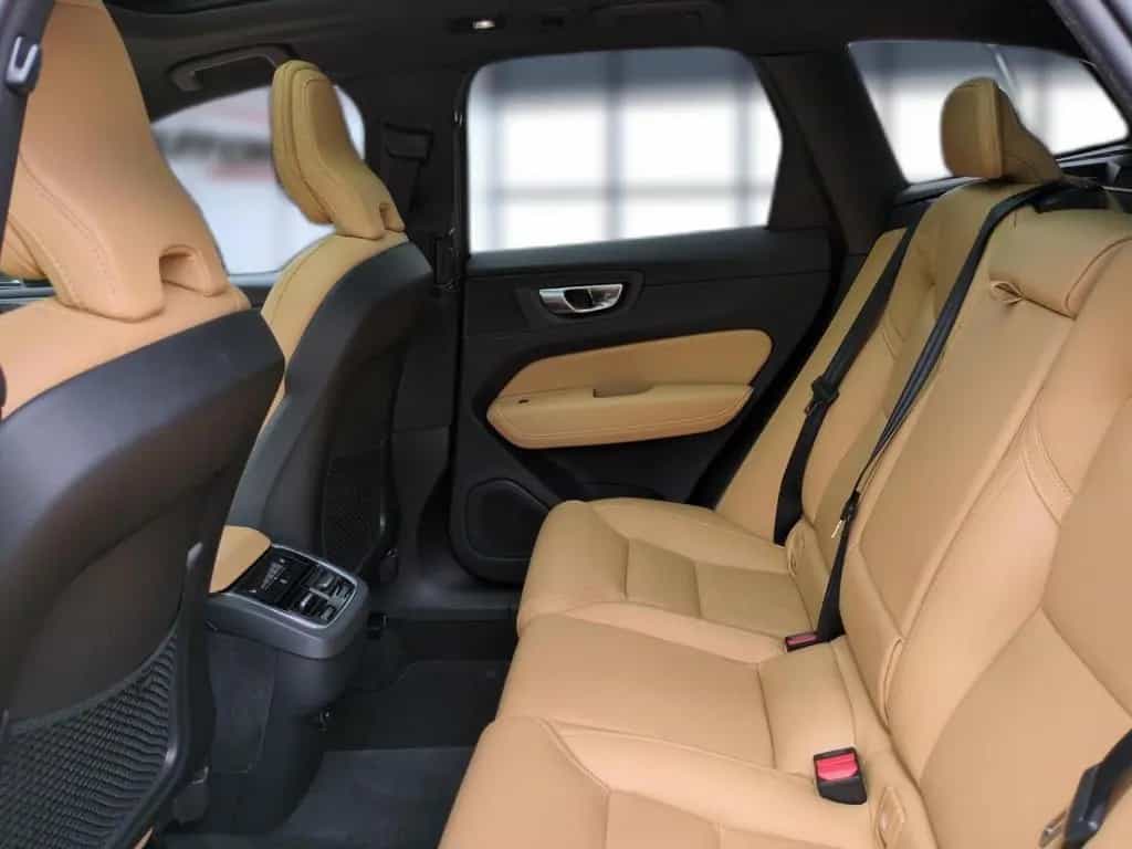 Volvo XC 60 Ultimate Dark AWD 03/2023-photo-16