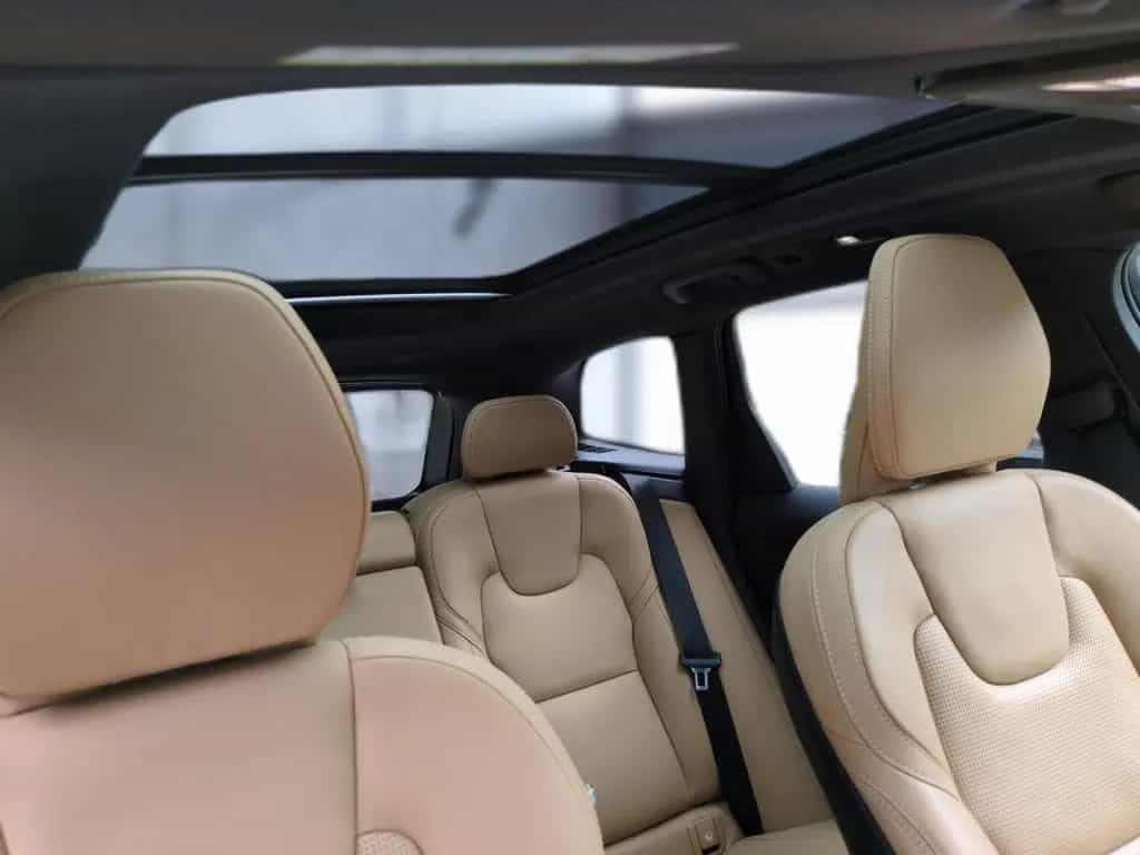 Volvo XC 60 Ultimate Dark AWD 03/2023-photo-21