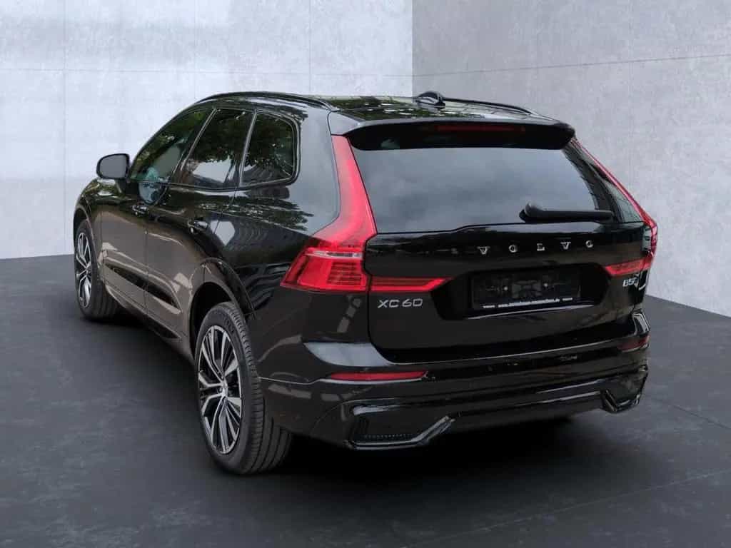 Volvo XC 60 Ultimate Dark AWD 03/2023-photo-3