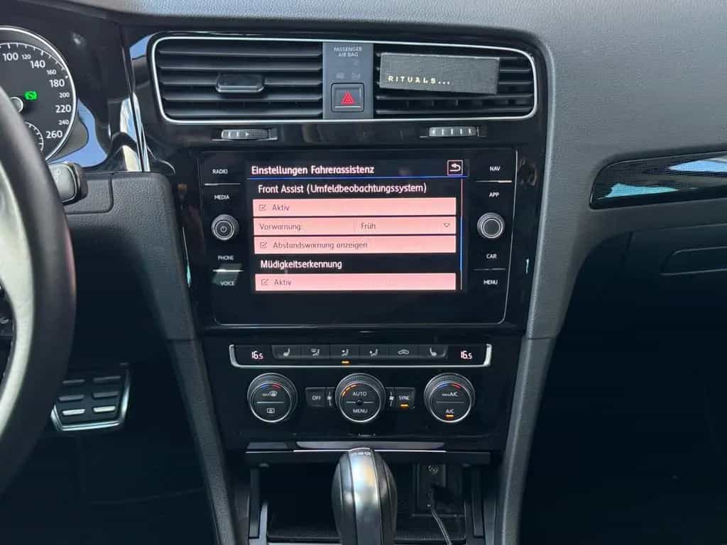 Volkswagen Golf 1.5 TSI Sound DSG ACC Navi SHZ App-Connect 12/2017-photo-8