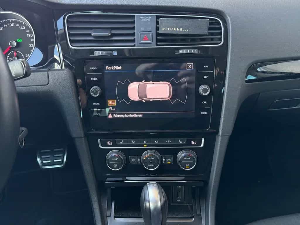 Volkswagen Golf 1.5 TSI Sound DSG ACC Navi SHZ App-Connect 12/2017-photo-11