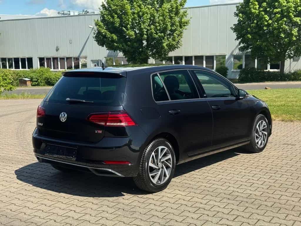 Volkswagen Golf 1.5 TSI Sound DSG ACC Navi SHZ App-Connect 12/2017-photo-3