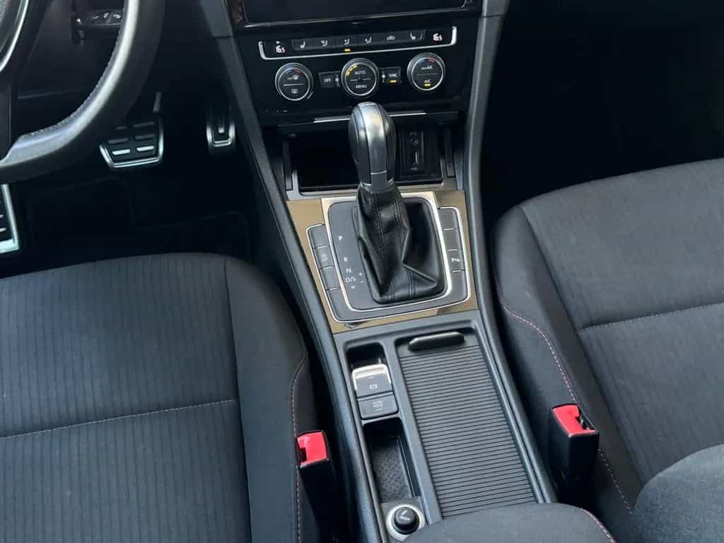 Volkswagen Golf 1.5 TSI Sound DSG ACC Navi SHZ App-Connect 12/2017-photo-7