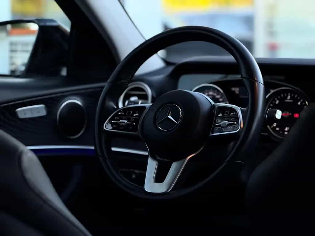 Mercedes-Benz E-Class d*Keyless-Go*PDC*CarPlay*Shz*LED*Ambiente 02/2019-photo-15