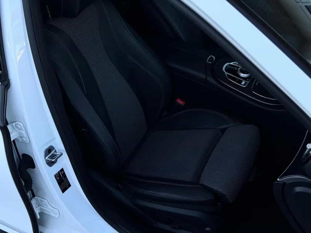 Mercedes-Benz E-Class d*Keyless-Go*PDC*CarPlay*Shz*LED*Ambiente 02/2019-photo-20