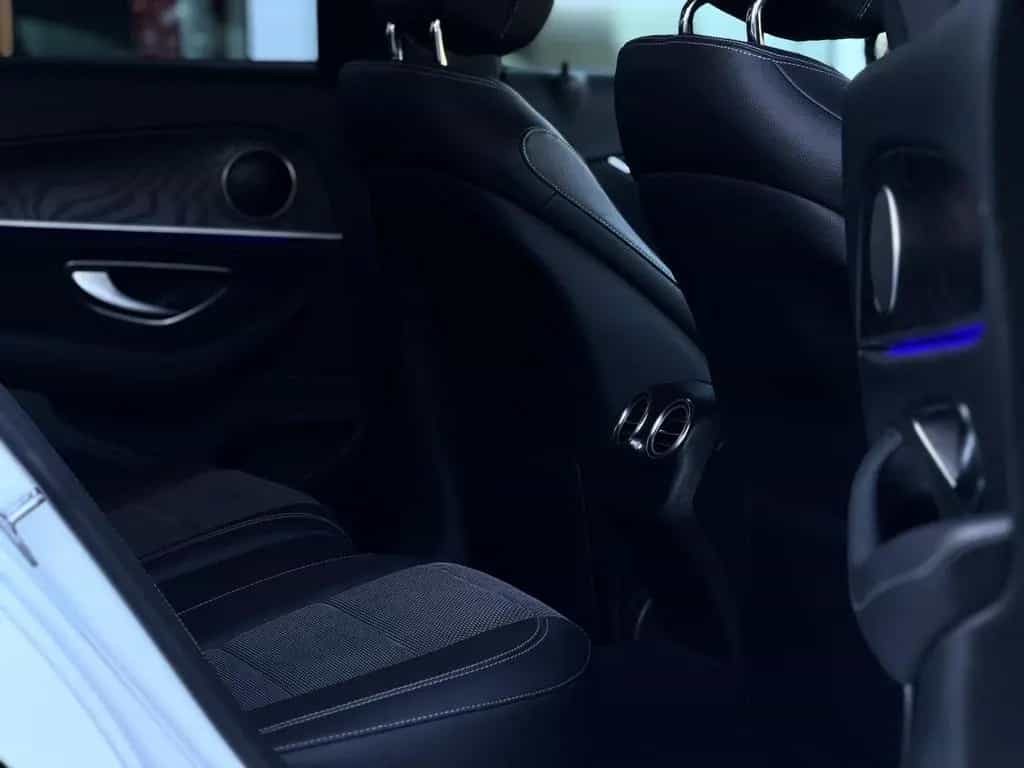 Mercedes-Benz E-Class d*Keyless-Go*PDC*CarPlay*Shz*LED*Ambiente 02/2019-photo-22