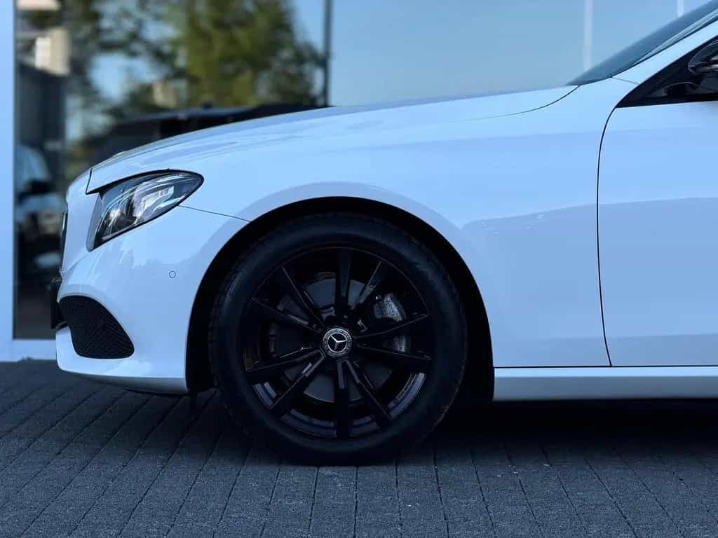 Mercedes-Benz E-Class d*Keyless-Go*PDC*CarPlay*Shz*LED*Ambiente 02/2019-photo-26