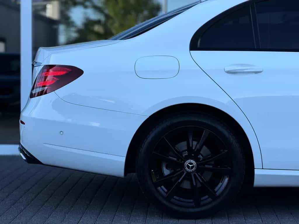 Mercedes-Benz E-Class d*Keyless-Go*PDC*CarPlay*Shz*LED*Ambiente 02/2019-photo-28
