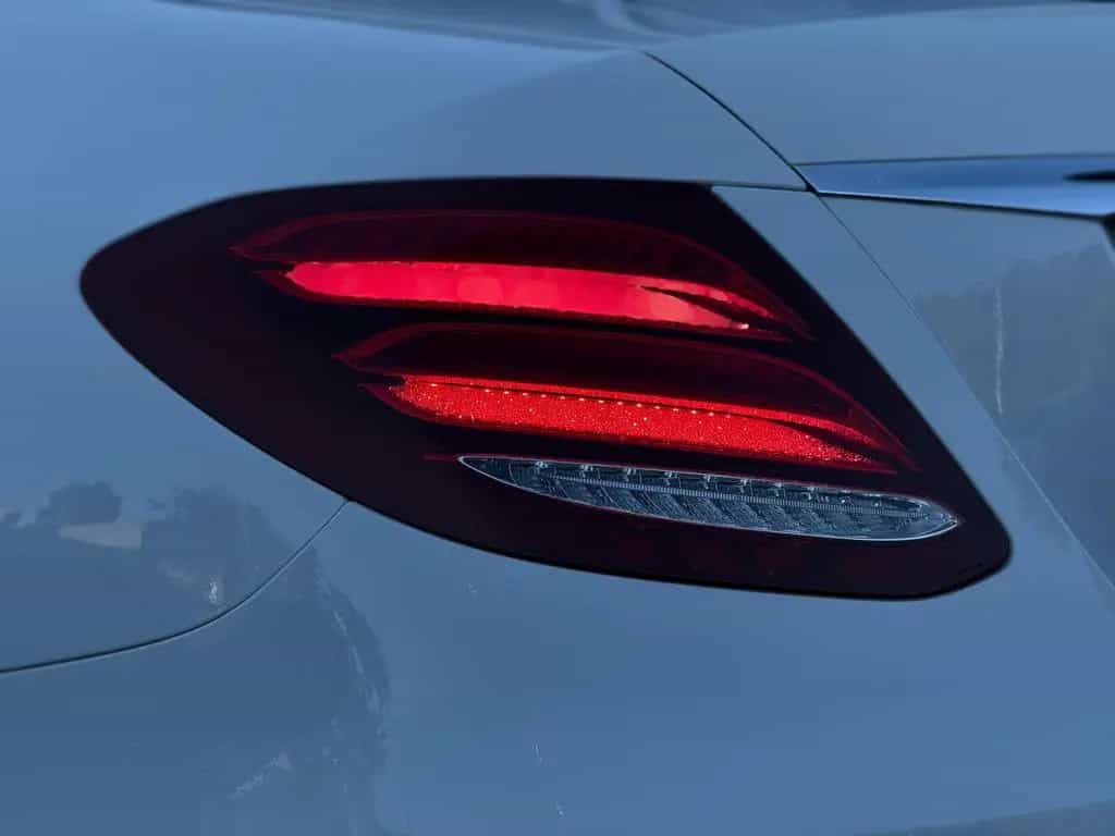 Mercedes-Benz E-Class d*Keyless-Go*PDC*CarPlay*Shz*LED*Ambiente 02/2019-photo-31