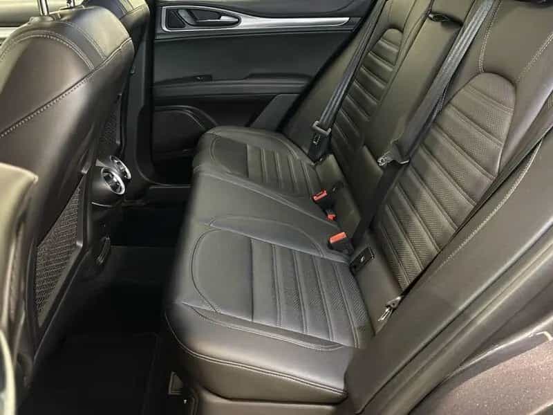 Alfa Romeo Stelvio 2.2 TD 210 CV Veloce AT8 Q4 02/2024-photo-11