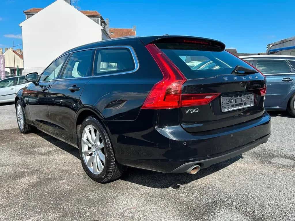 Volvo V90 MOMENTUM MEMORY + LANE ASSIST + AHK 02/2018-photo-4
