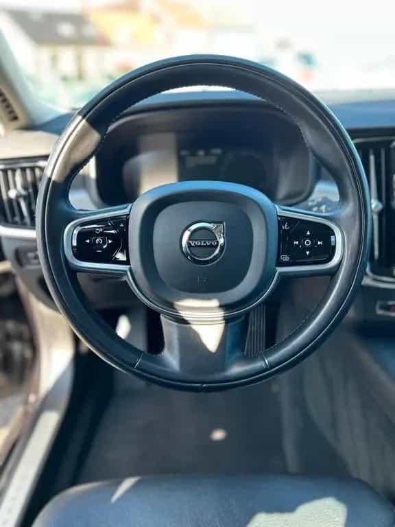 Volvo V90 MOMENTUM MEMORY + LANE ASSIST + AHK 02/2018-photo-6