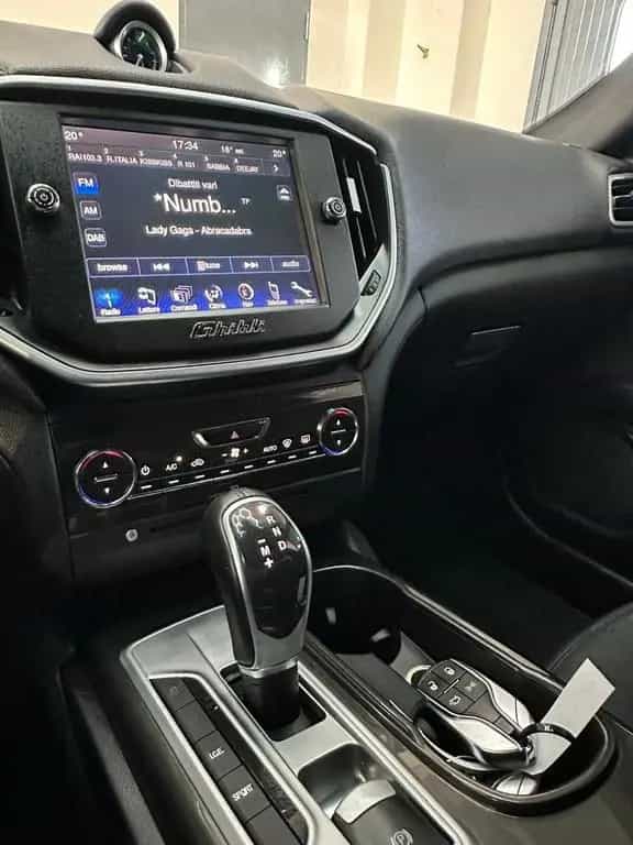Maserati Ghibli V6 330cv 09/2015-photo-5