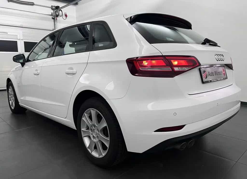 Audi A3 Sportback 35 TDI  S-tronic Xenon#Navi#St-Hzg. 07/2020-photo-1