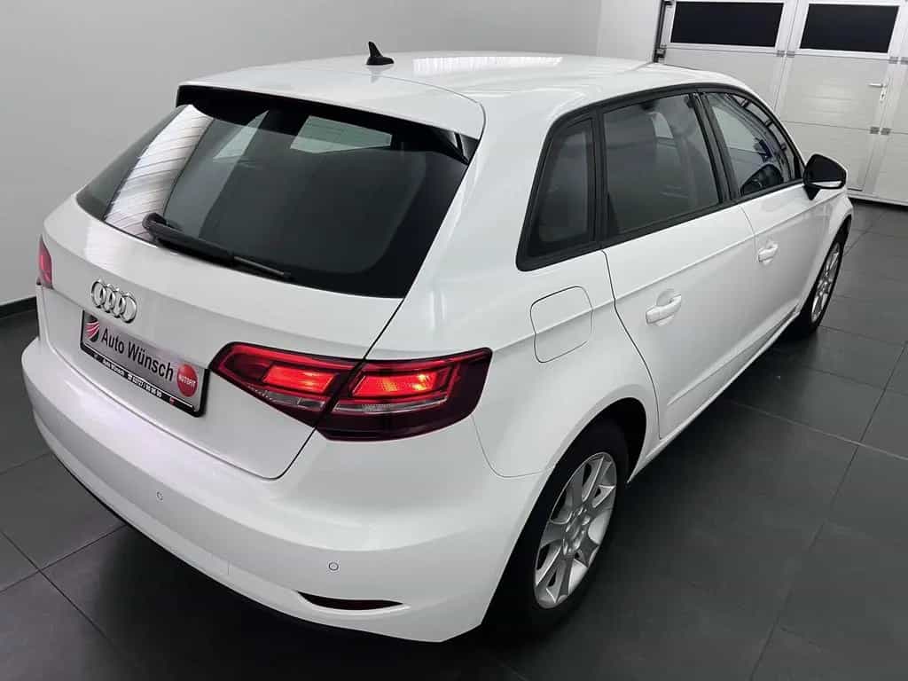 Audi A3 Sportback 35 TDI  S-tronic Xenon#Navi#St-Hzg. 07/2020-photo-3