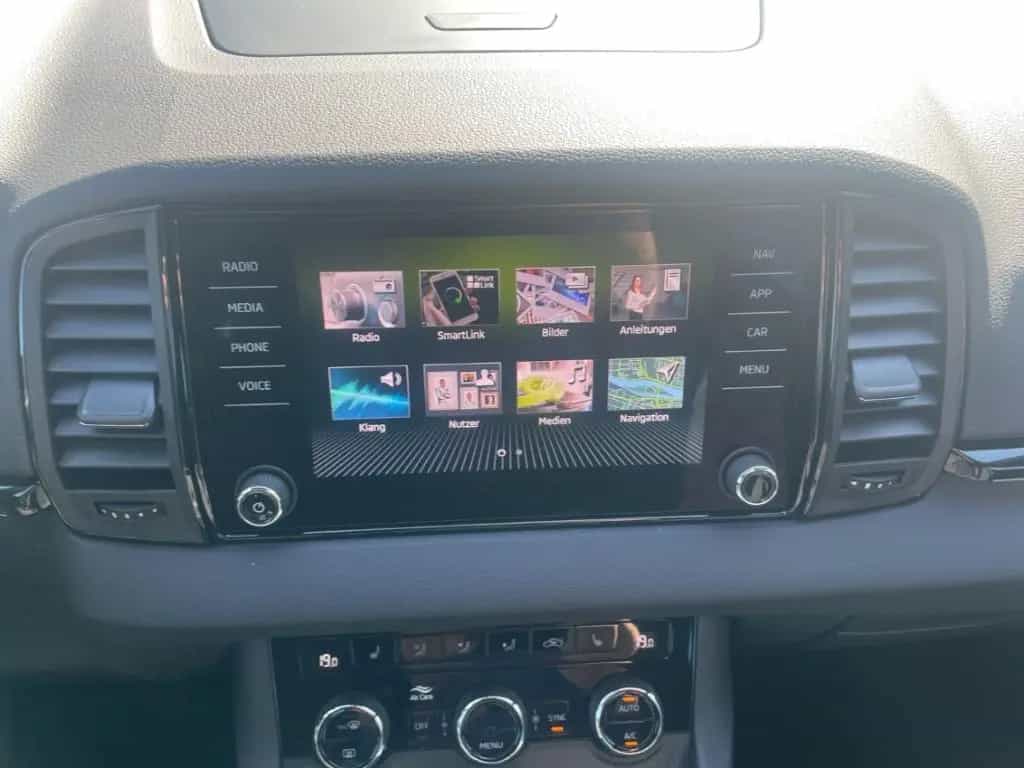 Skoda Karoq Sportline ACC NAV KLIMA SHZ PDC Temp LED 03/2021-photo-11