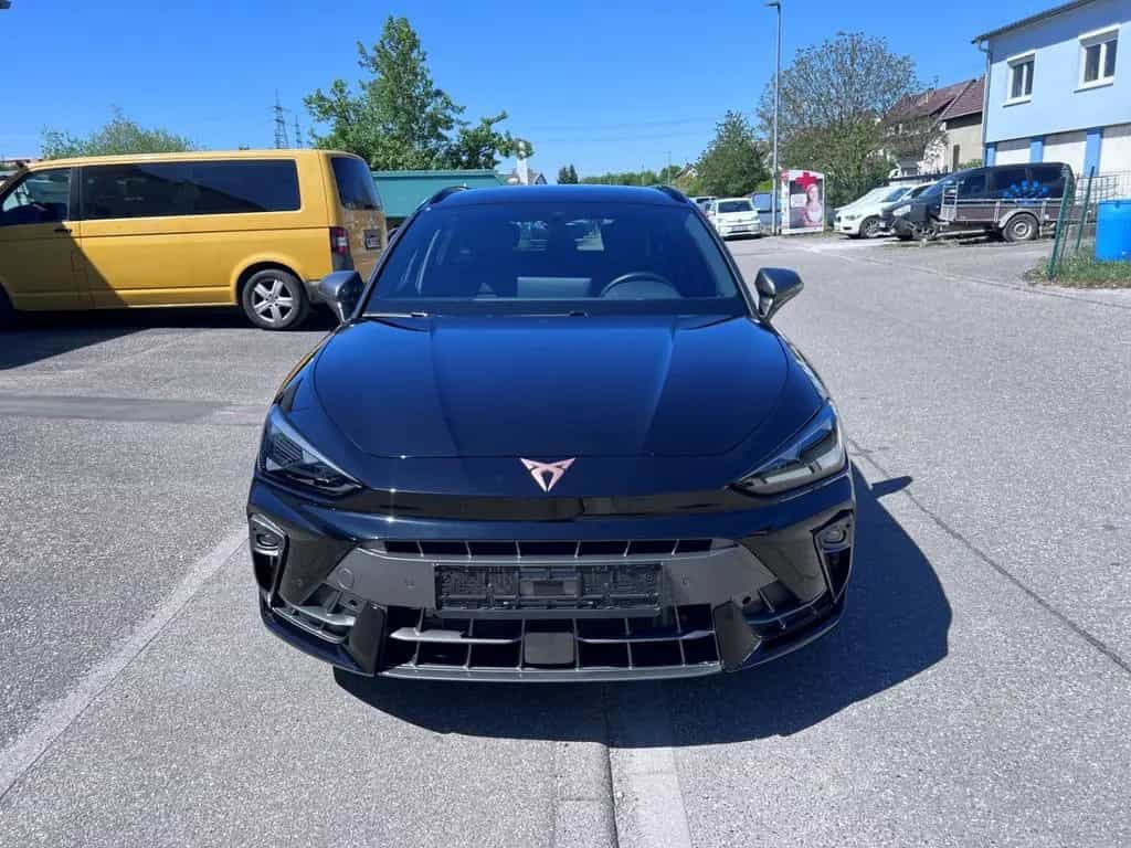 Cupra Leon ST 1.5eTSI DSG PaXL TravelAs EdgePa RFK 01/2025-photo-1
