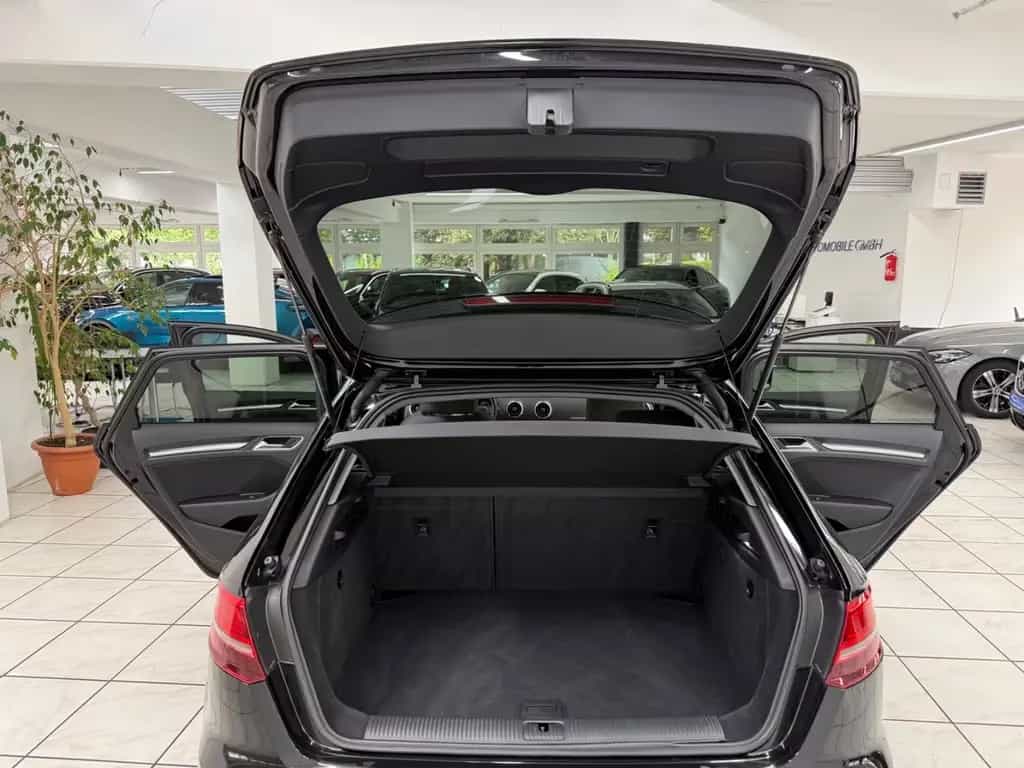 Audi A3 Sportback 40 TFSI Quattro Sport*Standheizung* 10/2019-photo-11