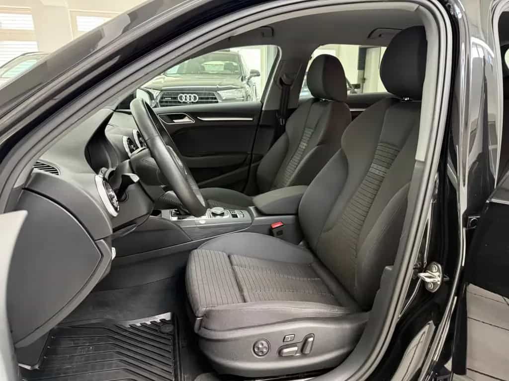 Audi A3 Sportback 40 TFSI Quattro Sport*Standheizung* 10/2019-photo-14