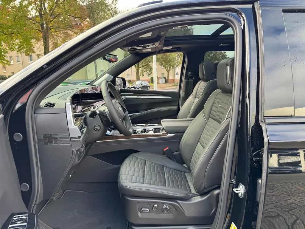 Cadillac Escalade ESV 6.2 V8 Platinum Sport ABV +24" 2026 null-photo-13