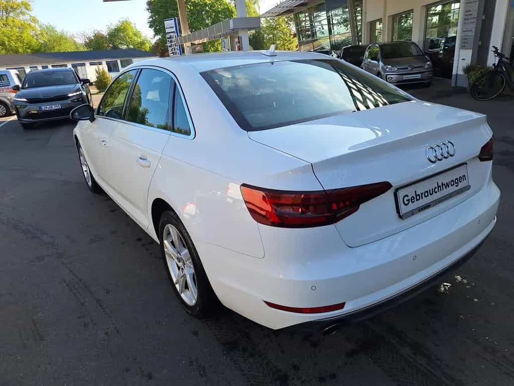 Audi A4 Limousine Sport 2.0 TFSI B&O LED AHK Massage 07/2018-photo-15
