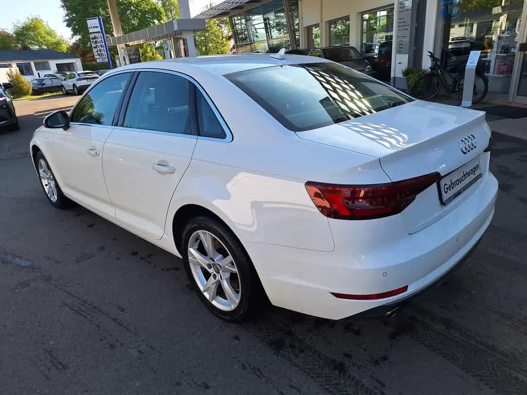 Audi A4 Limousine Sport 2.0 TFSI B&O LED AHK Massage 07/2018-photo-16