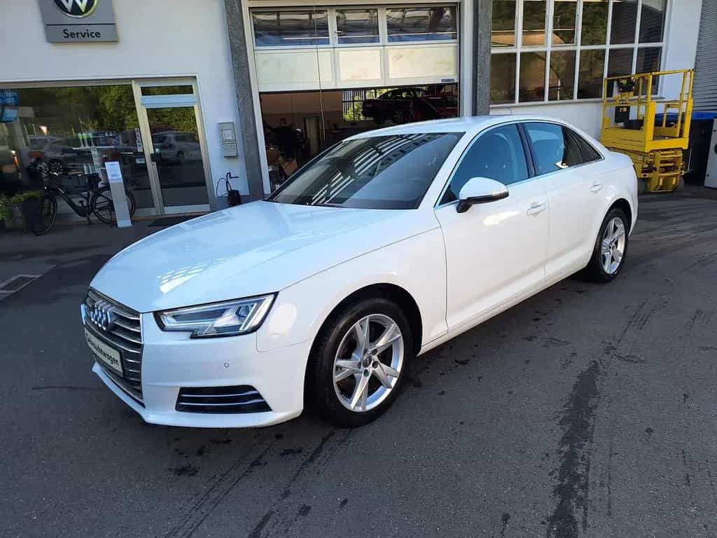Audi A4 Limousine Sport 2.0 TFSI B&O LED AHK Massage 07/2018-photo-3