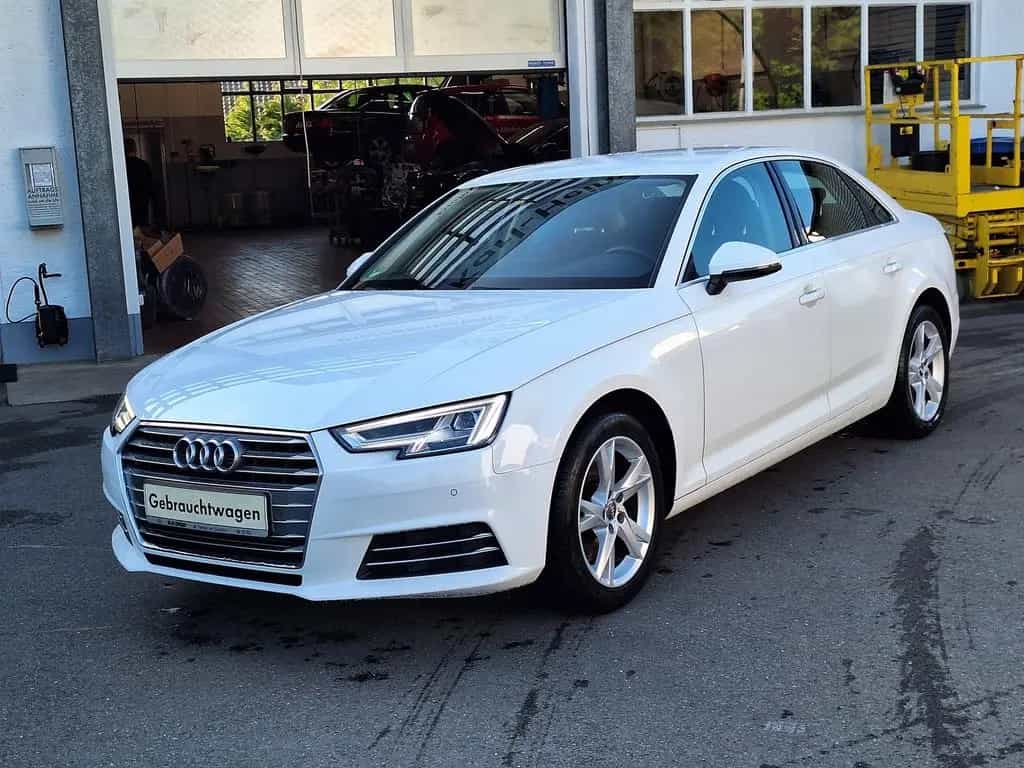 Audi A4 Limousine Sport 2.0 TFSI B&O LED AHK Massage 07/2018-photo-6