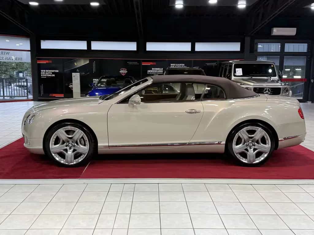 Bentley Continental GTC 6.0 W12 4WD Automatik 07/2012-photo-1