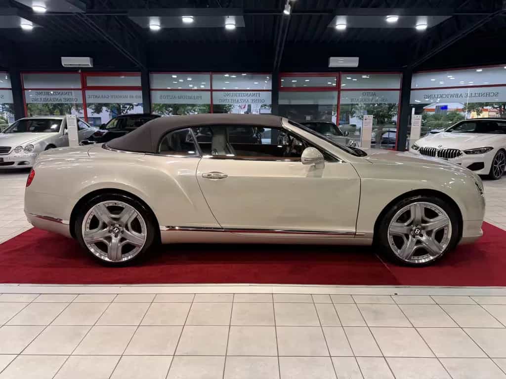 Bentley Continental GTC 6.0 W12 4WD Automatik 07/2012-photo-5