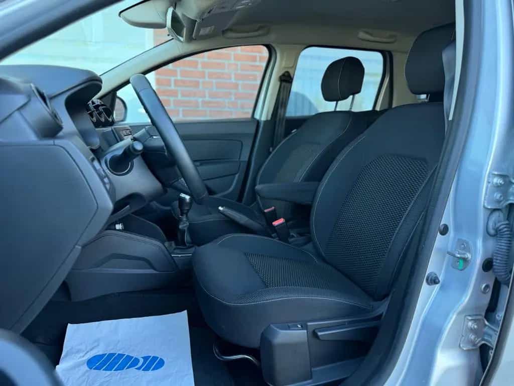 Dacia Duster II Comfort *LED*Kamera*25TKM*Garantie* 07/2018-photo-11