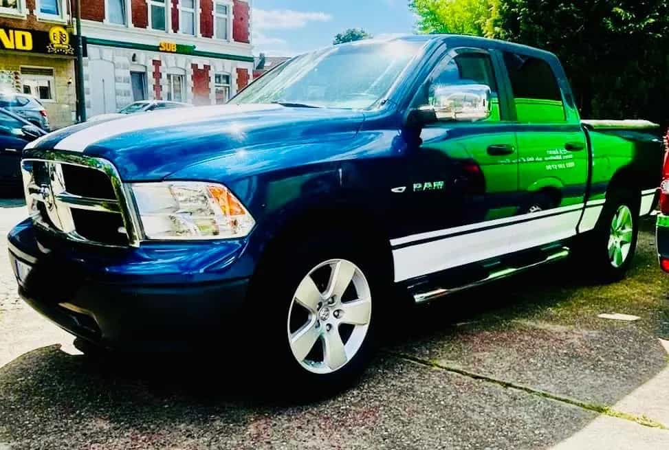 Dodge RAM 1500 SLT 4.7 Liter Gen 4 6 Sitzer 06/2010-photo-2