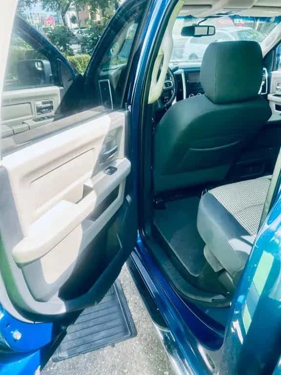 Dodge RAM 1500 SLT 4.7 Liter Gen 4 6 Sitzer 06/2010-photo-9
