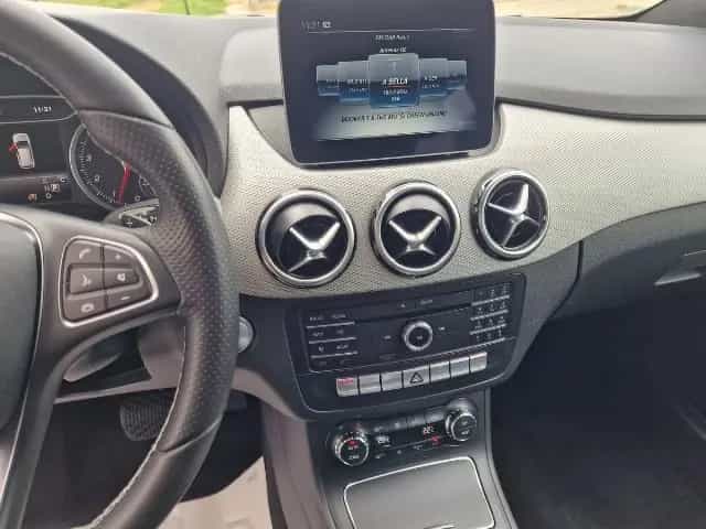 Mercedes-Benz B 220 4-Matic Edition*AHK*LED*Urban*DAB*R-Kamera 07/2018-photo-18