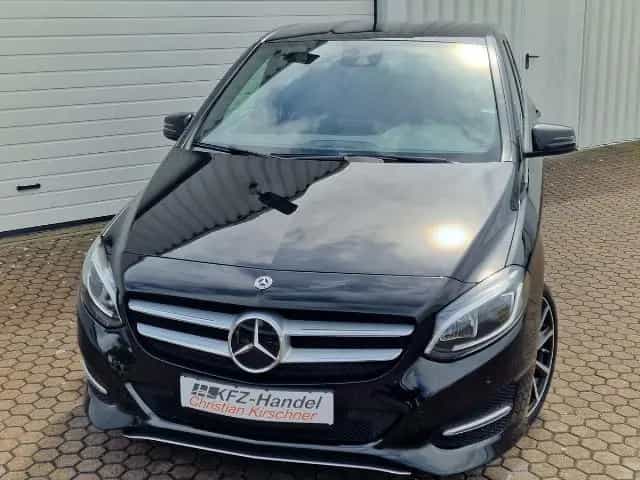 Mercedes-Benz B 220 4-Matic Edition*AHK*LED*Urban*DAB*R-Kamera 07/2018-photo-4