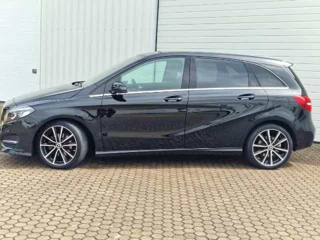 Mercedes-Benz B 220 4-Matic Edition*AHK*LED*Urban*DAB*R-Kamera 07/2018-photo-9