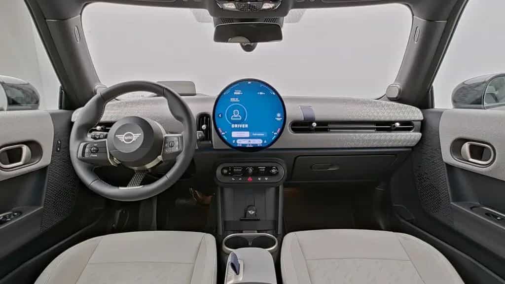 MINI Cooper C 07/2025-photo-11