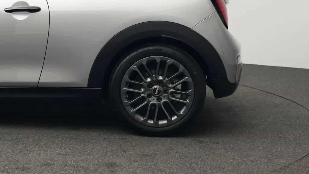 MINI Cooper C 07/2025-photo-16