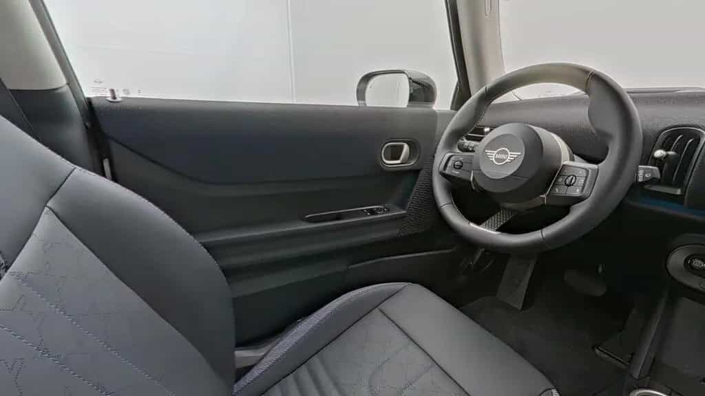 MINI Cooper C 04/2025-photo-10