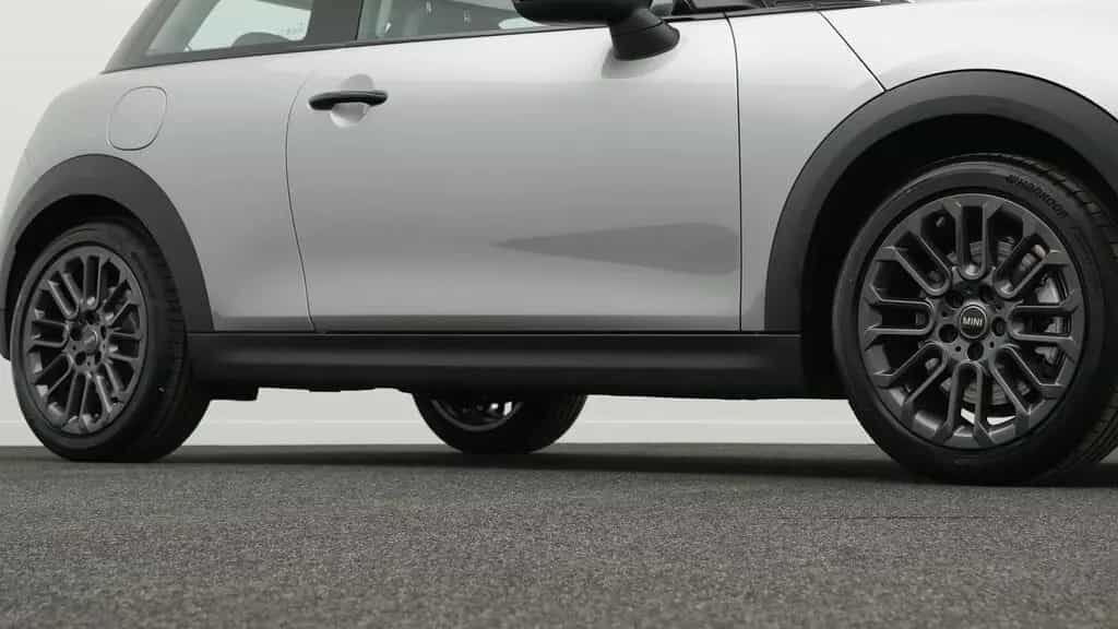 MINI Cooper C 04/2025-photo-19